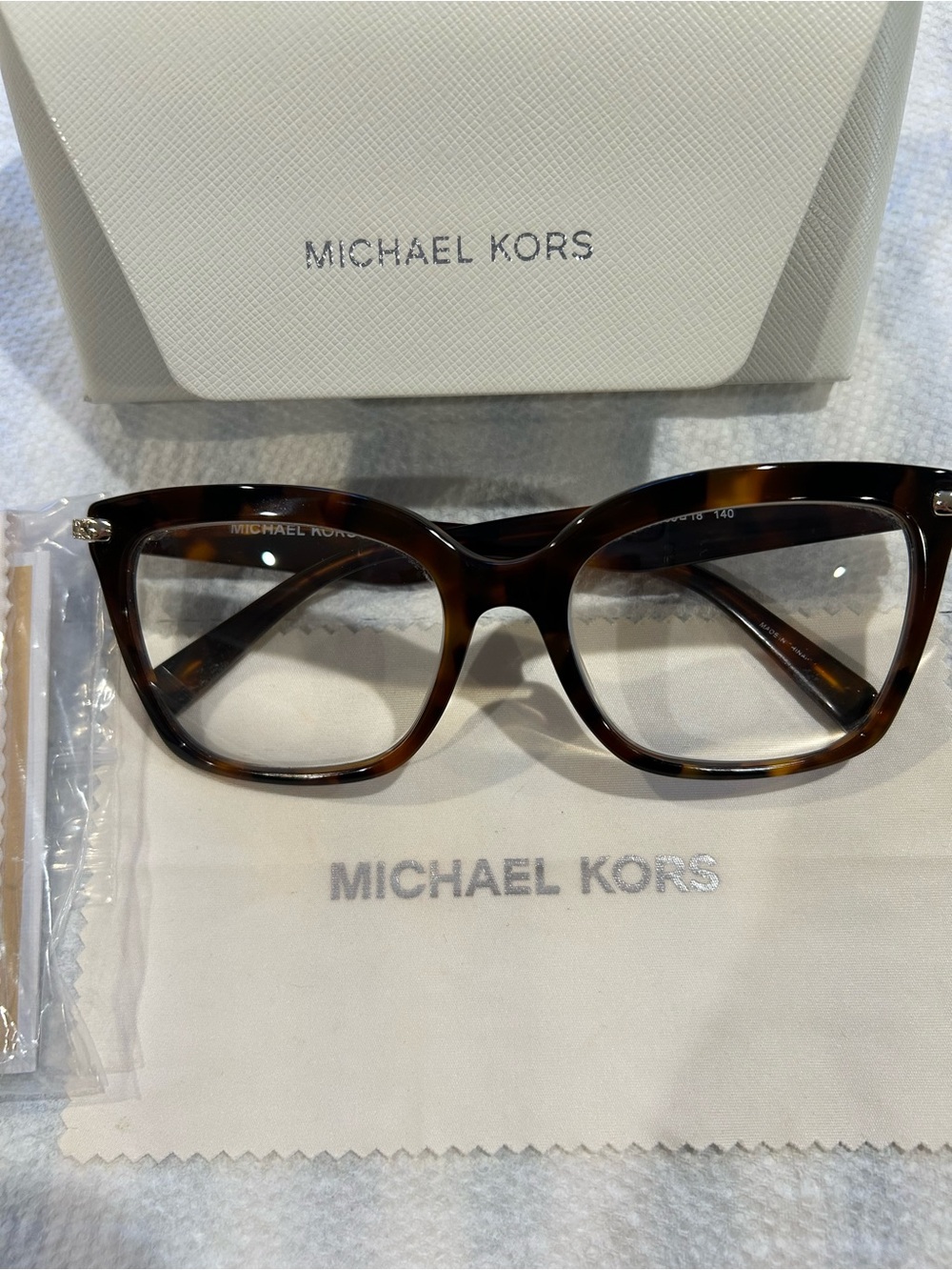 Michael Kors Women's
Cat-Eye Glasses